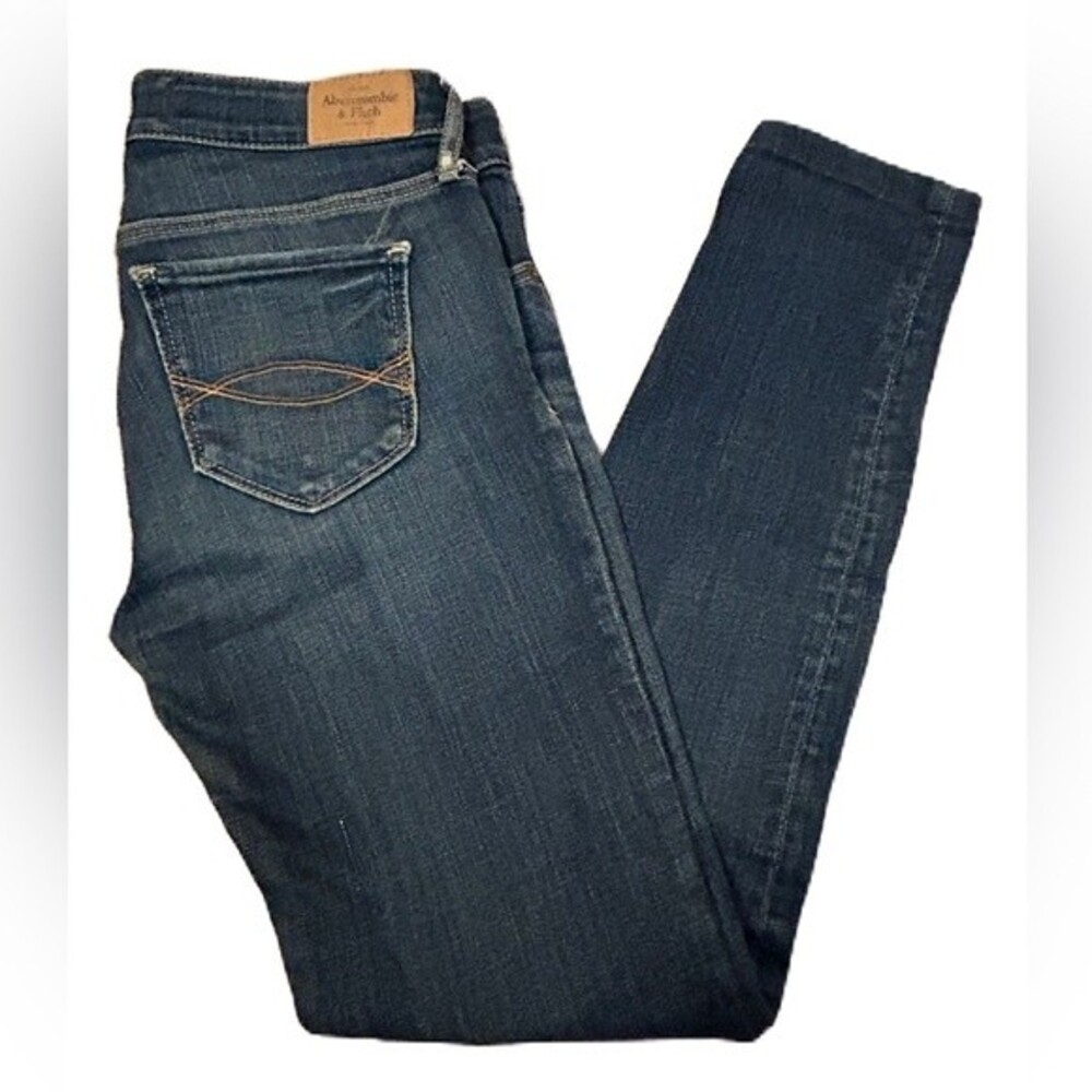 Abercrombie Super Skinny Mid Rise Size 2 Short 26 Dark denim